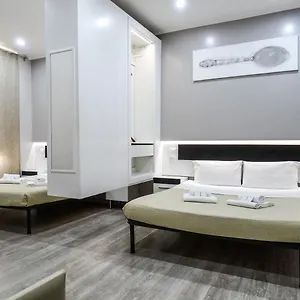 2* Pensión O Casa Barberini